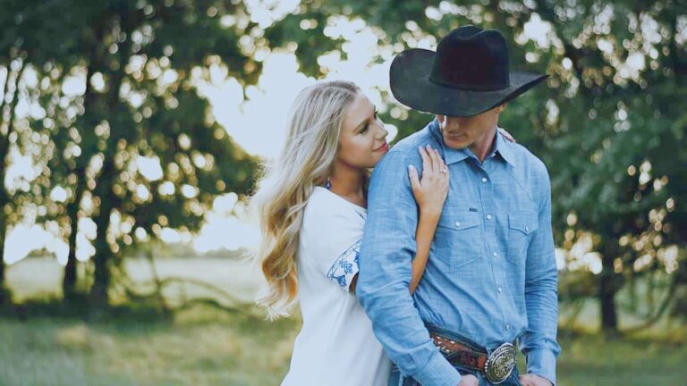 Top 42 Romance Books About Bull Riders (+5 book series)