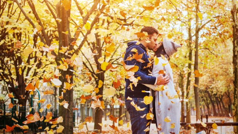 22 Must-Read Fall Romance Books